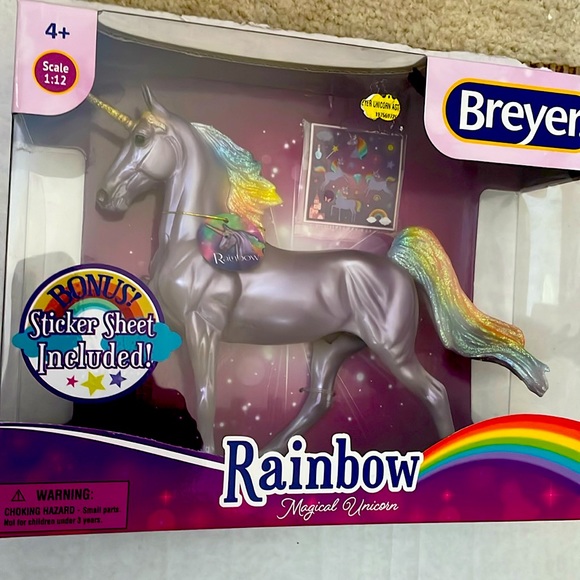 BREYER RAINBOW MAGICAL UNICORN SADDLEBRED CLASSIC PURPLE GLITTER FREEDOM SERIES - Picture 6 of 6